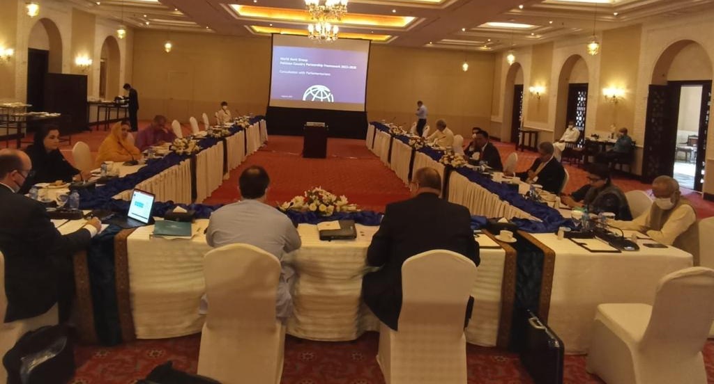 DrNausheenPTI's tweet photo. Represented #HealthStandingCommittee in consultation with Parliamentarians organised by #WorldBank Group on “Pakistan Country Partnership Framework 2022-2026” on occasion of visit of South Asia Regional Vice President World Bank Mr Hartwing Schafer. https://t.co/2CST3oBbwX