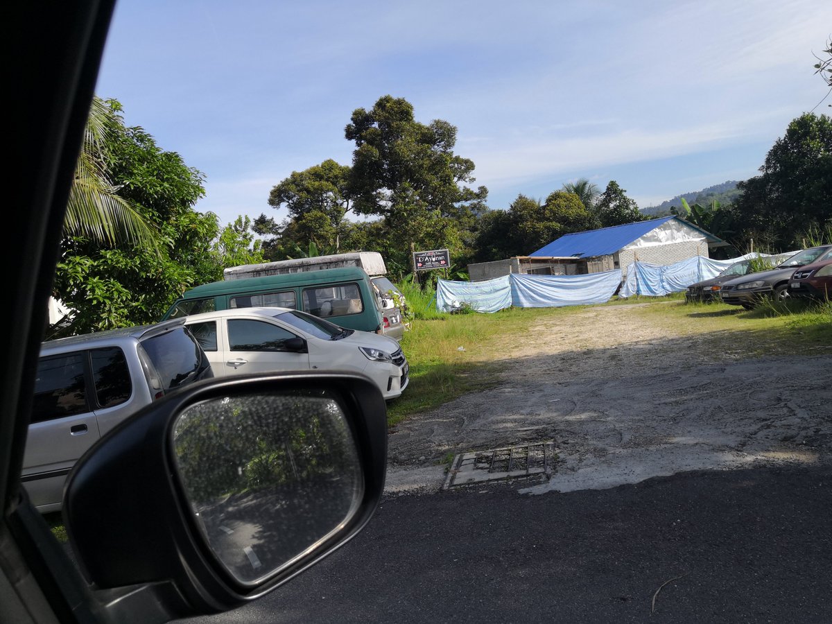 mjarsenal's tweet photo. @MPKajang tolong pantau projek pembangunan setor pejabat bersebelahan Taman Indah Jaya Pekan Batu 14, HULU LANGAT https://t.co/e8k4AfkRKh