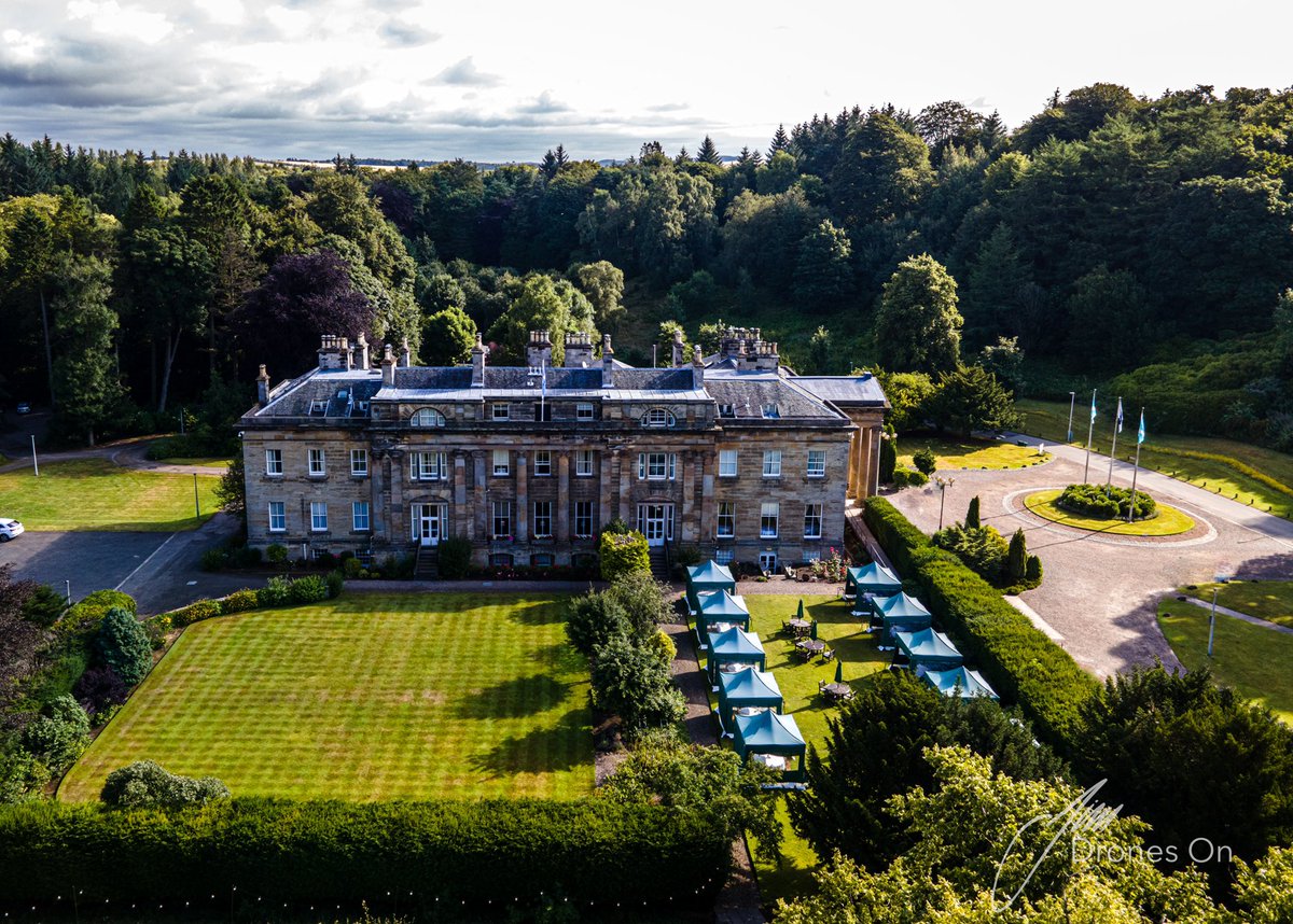Balbirnie House in the morning sun earlier this week. Also, Happy birthday Nicholas 🎂 <a href="/BalbirnieHouse/">Balbirnie House</a> #fife #scotland