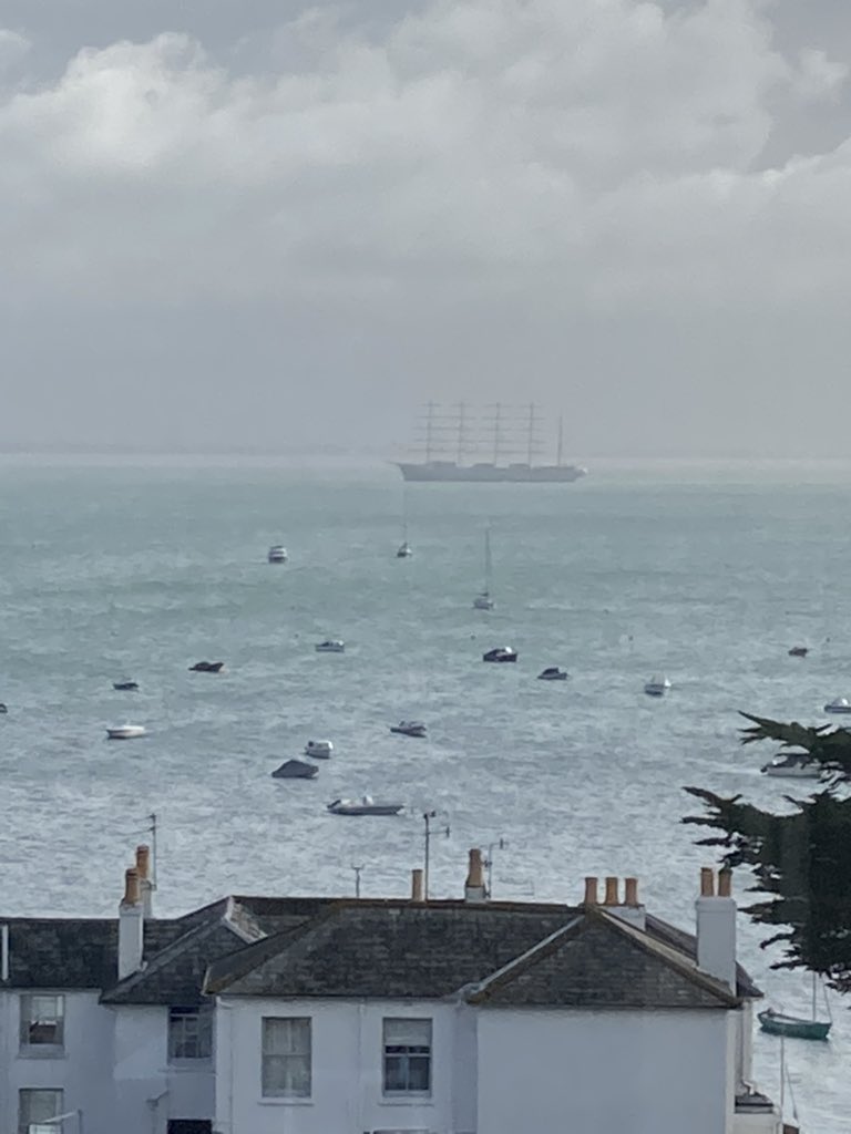 fromvi2skitchen's tweet photo. Good morning! Nice views from the rooftop! @Xav_Anderson #sailing #views https://t.co/eroD2E58AT