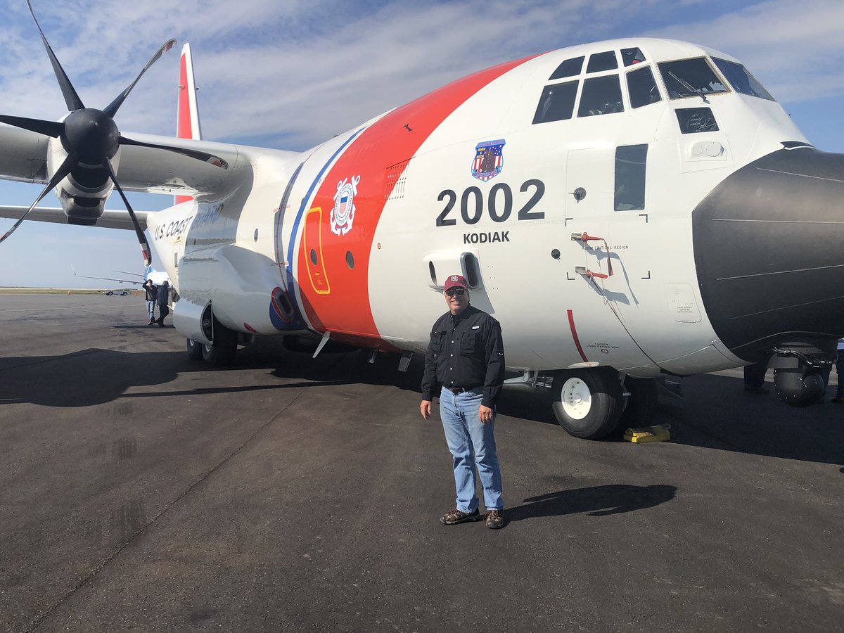 JaxMose's tweet photo. Pretty cool to fly into the Arctic Circle #hsc1776 @HSC1776 https://t.co/C1oQeMyIJV