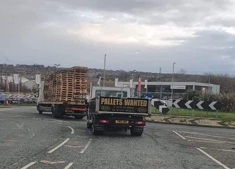 Thrilling chase underway here....