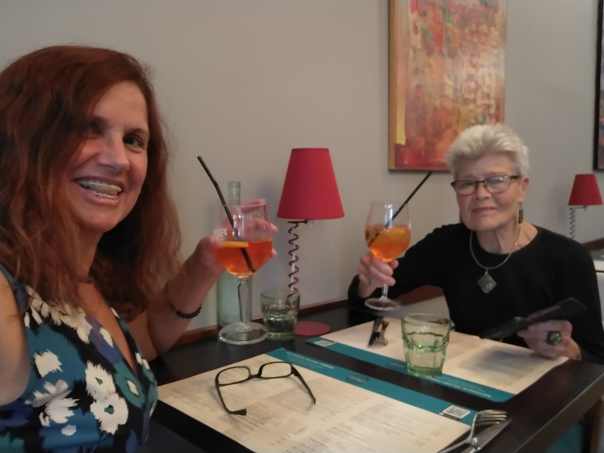 Little_RedHen_'s tweet photo. I've been a bit lax about adding my foodie updates. It's been so busy. I didn't document my recent trip to #Paris. Let's lead with that. Wonderful #Italian #restaurant #Review  https://t.co/UhiUDX8Fq3 #portobello #lafrette https://t.co/XtbLIOoud7
