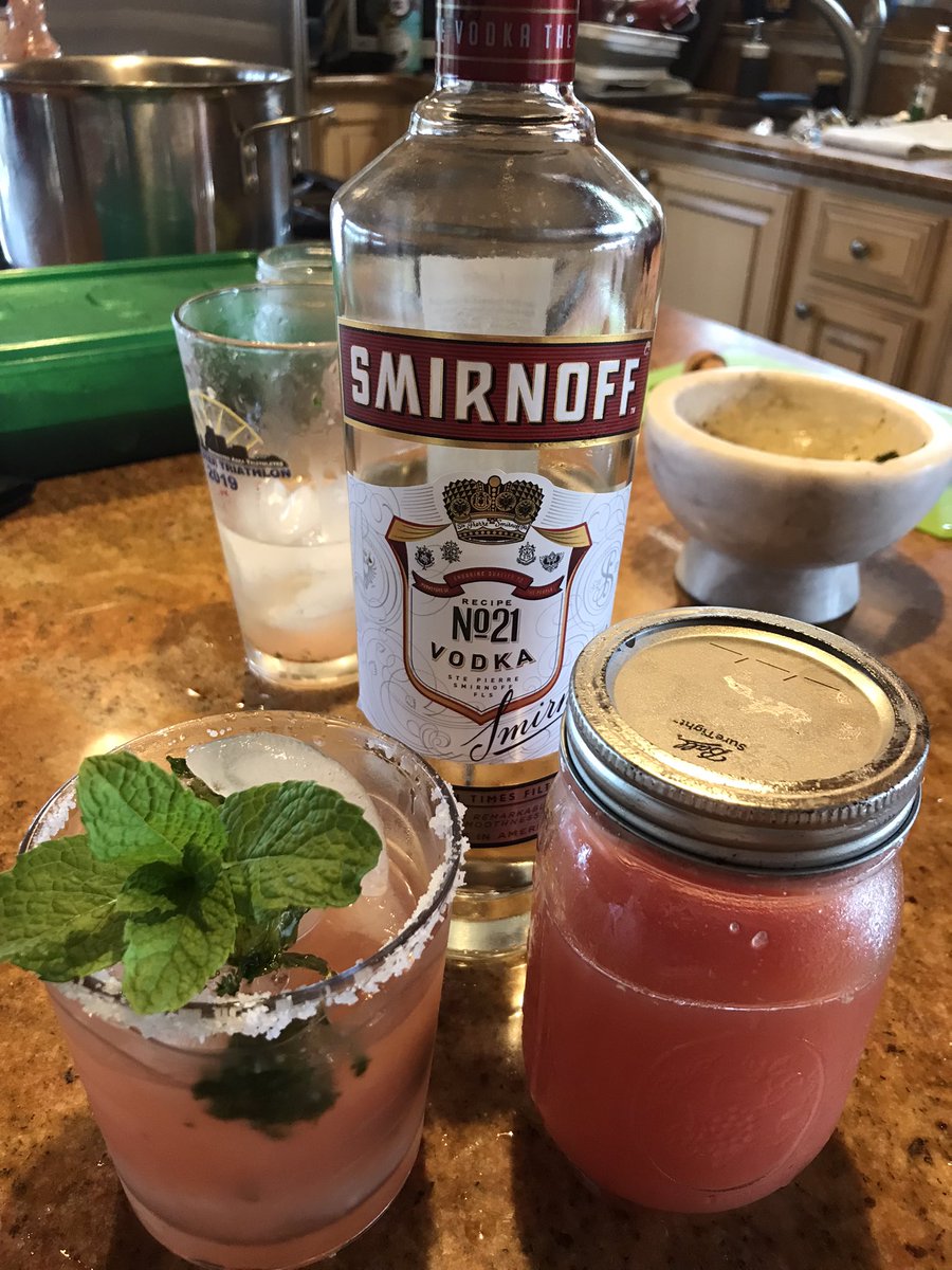 KukuluAeo's tweet photo. If you are not putting muddled mint in your salty dogs or course salt on the rim. I suggest you give it a try.
Hereโs to the field biologist in all of us, may you find something that further feeds your curiosity. #happyhour #endoftheworkweek #cheerstothefield https://t.co/2HE52JEr3I
