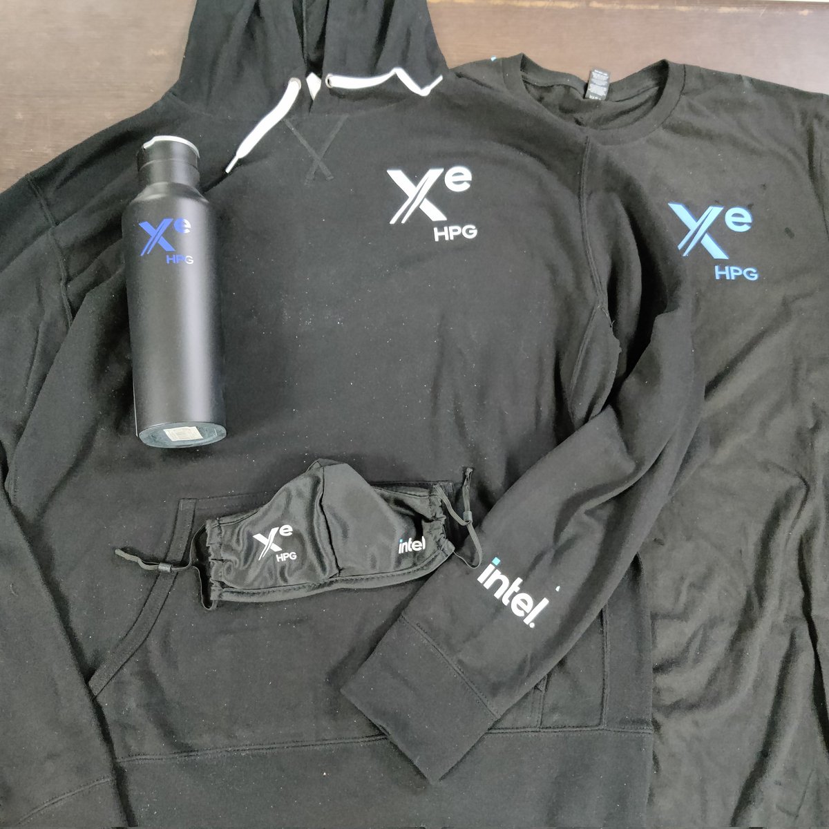SaiKrishanKumar's tweet photo. It's here. Thank you @intel @IntelGraphics #XeHPG https://t.co/duB95BqiUt