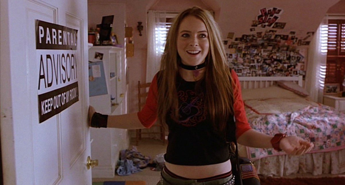CINEMAGEMS's tweet photo. Freaky Friday was released on this day, 18 years ago https://t.co/z0oYqtAgtu