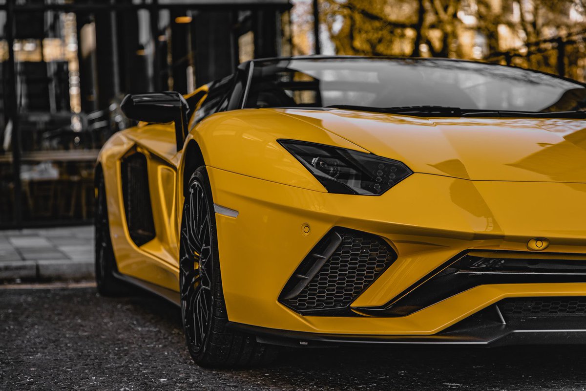 What’s your #Historide? #Lamborghini #lambo #yellow #supercar #fast #fun #carporn #carlifestyle #sportcar #funcar #luxurycar #luxury #rides #hotcar #amazing #nice #cargramm #exoticcar #khodroiran #motivation #inspiration #luxurylife #instagood #instadaily #photooftheday