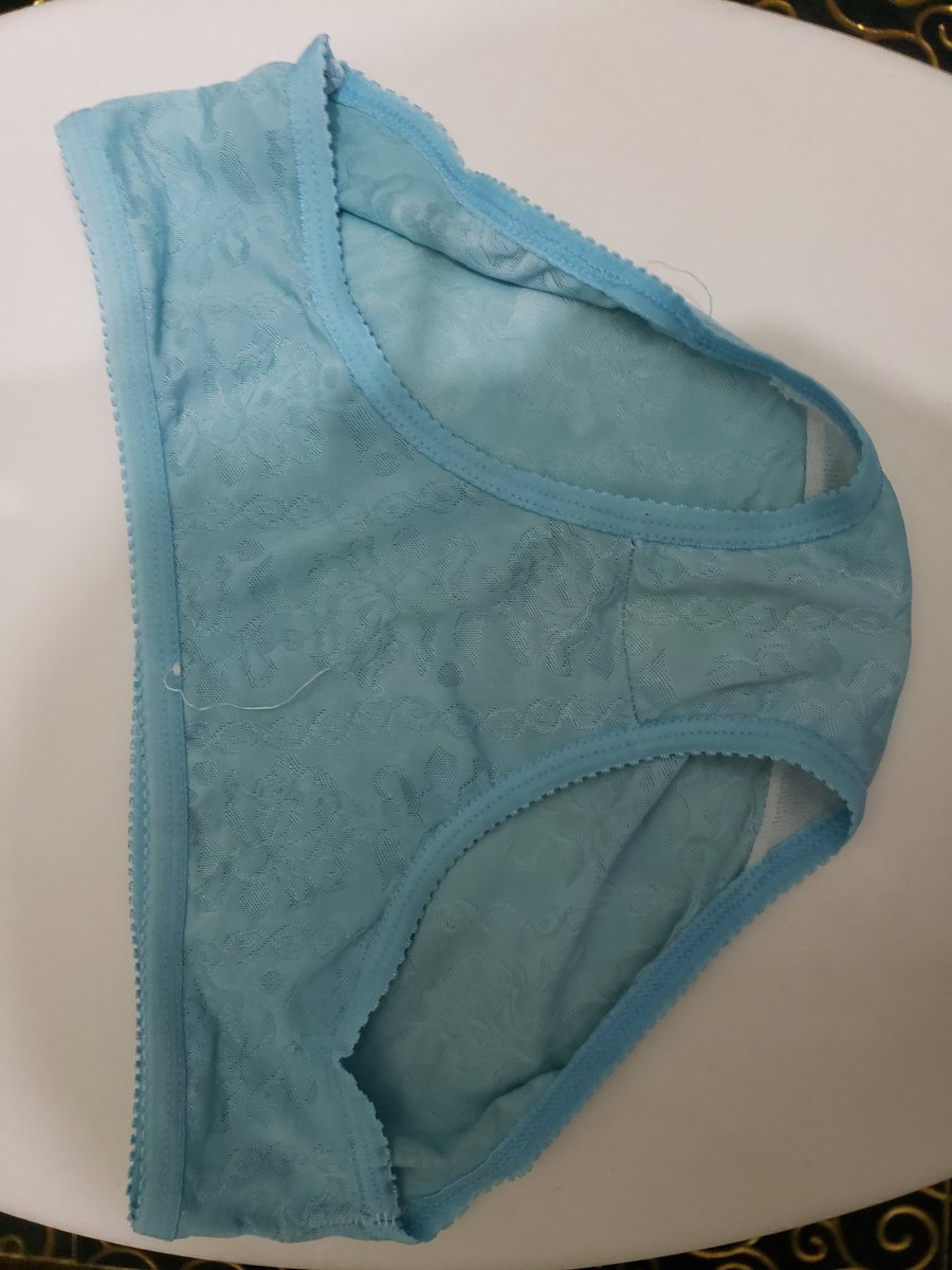 BrayenBaru's tweet photo. Ini dia Cd yg ke dua kelihatan nya lebih mantap
Gas teruss sampek bsk pagi
Harus bisa tahan ini kontol gue 10 x crot lg https://t.co/G077ydVM9c