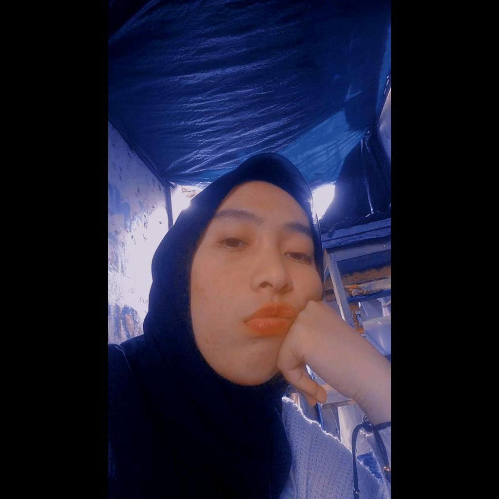 Amelselalubenar's tweet photo. Ketika mood lagi berantakan https://t.co/RqLDKFThYY