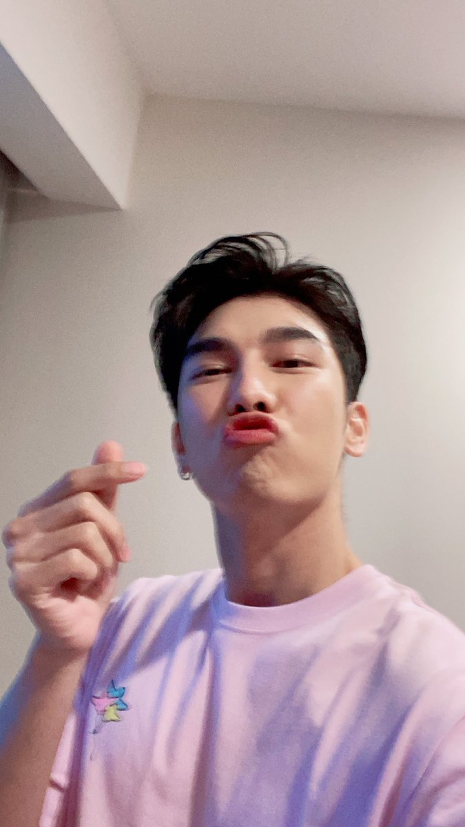 𝙼𝚞𝚗 ❥ 𝗠𝗘𝗪Ⓜ︎ⓈⓈ tweet media