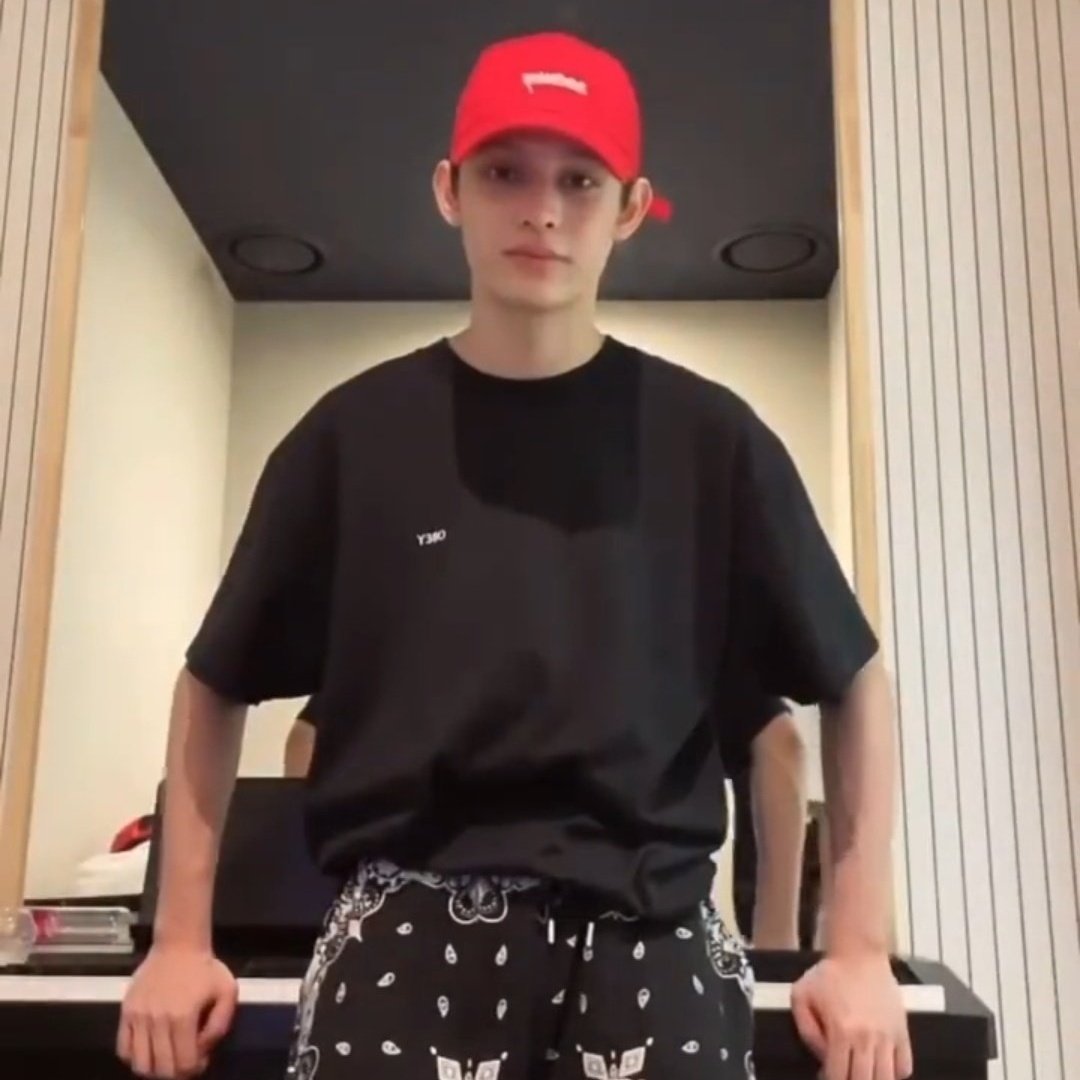 JAMESPlCS's tweet photo. ~ James wearing a cap! A masterpiece!!

#TraineeA #James #제임스 https://t.co/HPGGfksb4q