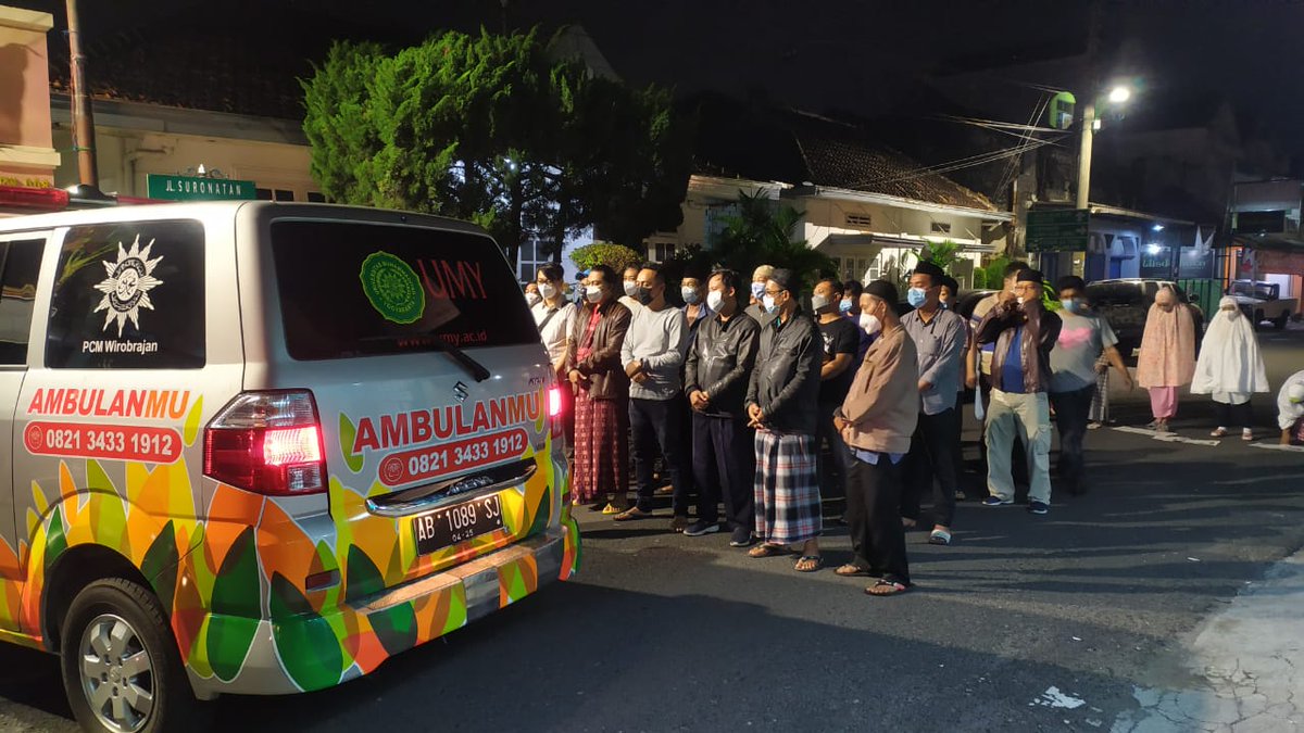 kaltanaptp's tweet photo. Kamis, 05.08.2021.
Permohonan Pemakaman Prosedur #Covid19 Oleh Tim #TKCKemantrenWirobrajan. Dari @pkujogjamedia menuju #MakamKuncen Lama.

Identitas:
Nama: Mak'ruf
Alamat: Komp. Dep. Keuangan D-3 RT8 RW6 Joglo Kembangan Jakarta Barat.

Armada:
#AmbulanMU PCM WB
#PKSY Sindurejan https://t.co/GHaL94glPQ