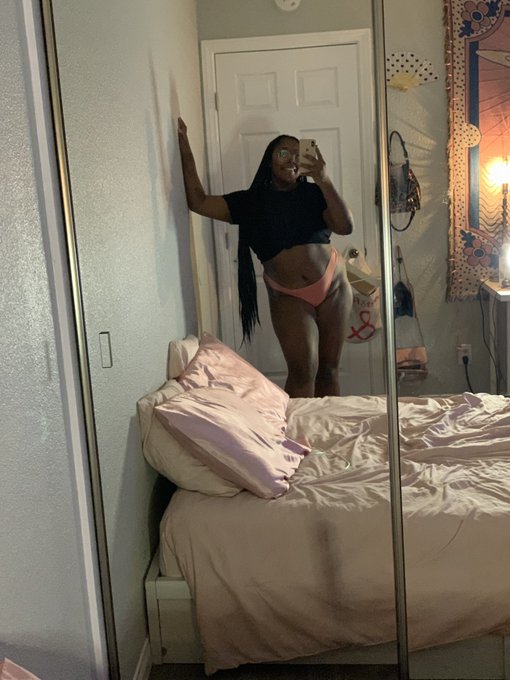 Is orange my color? https://t.co/EBtY3fnmvF