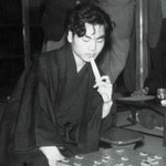 両手に花の逆 イケメンに囲まれると言葉にできない恥ずかしさがあるｗｗ 話題の画像プラス