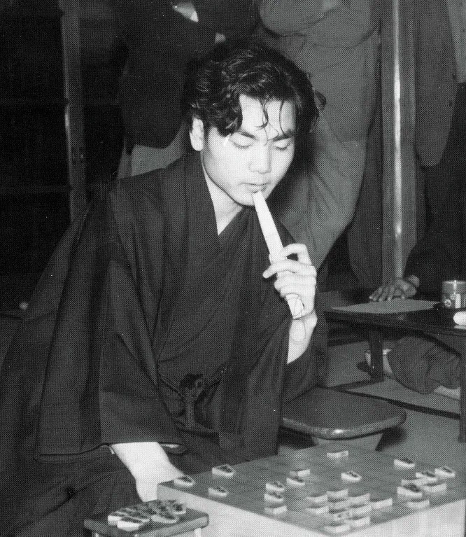 若いころの加藤一二三先生、実はイケメンだった?!