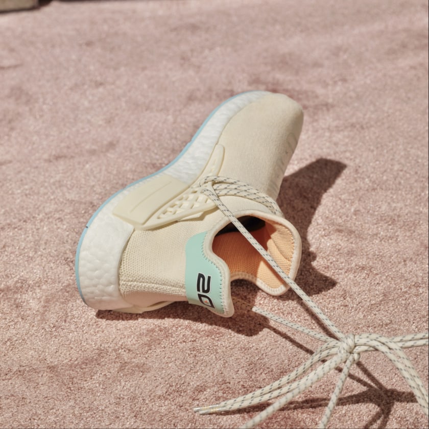 sneakerhuddle's tweet photo. Enter before 7AM PST / 10AM EST 
Pharrell Williams adidas NMD x Nerd

Ending soon=> https://t.co/t30GGXCAqj

#AD https://t.co/szWLkmKCLY