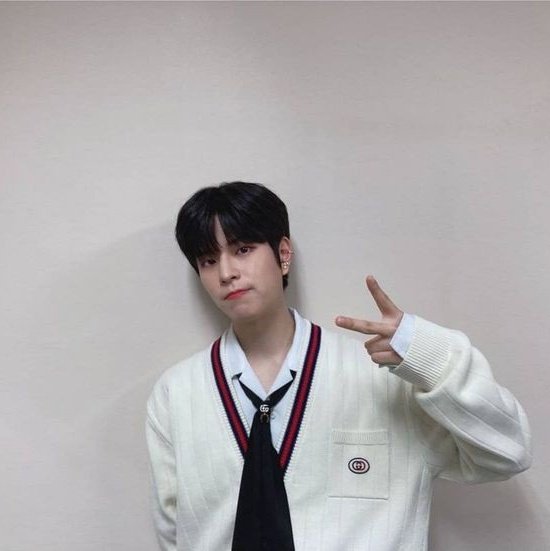 ︎ ︎
 ︎ ︎         redfiles sns update.
 ︎ ︎     ᵎᵎ  080621.┊13:02.
 ︎ ︎     ⌕ KLSD Events office,
           Eastwood City.
 ︎ ︎     ≡ “kasalanan pi 'to ng oras.”
 ︎ ︎