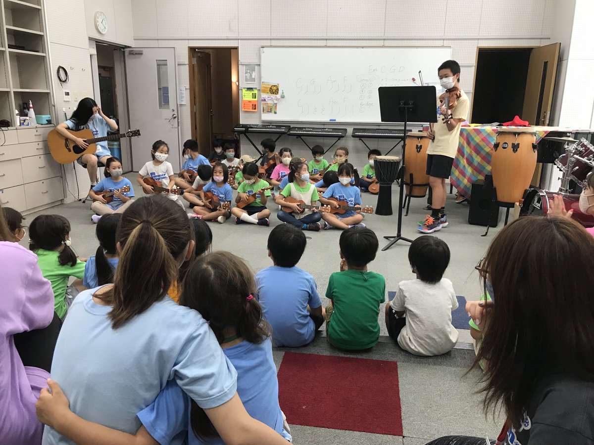 NIS_Head's tweet photo. The final day of a wonderful two weeks of summer fun and learning at the ⁦@NagoyaIS⁩ summer school! Thank you to our summer school staff and student mentors for creating such a vibrant experience! #NISinspire https://t.co/BeC66mUU6E