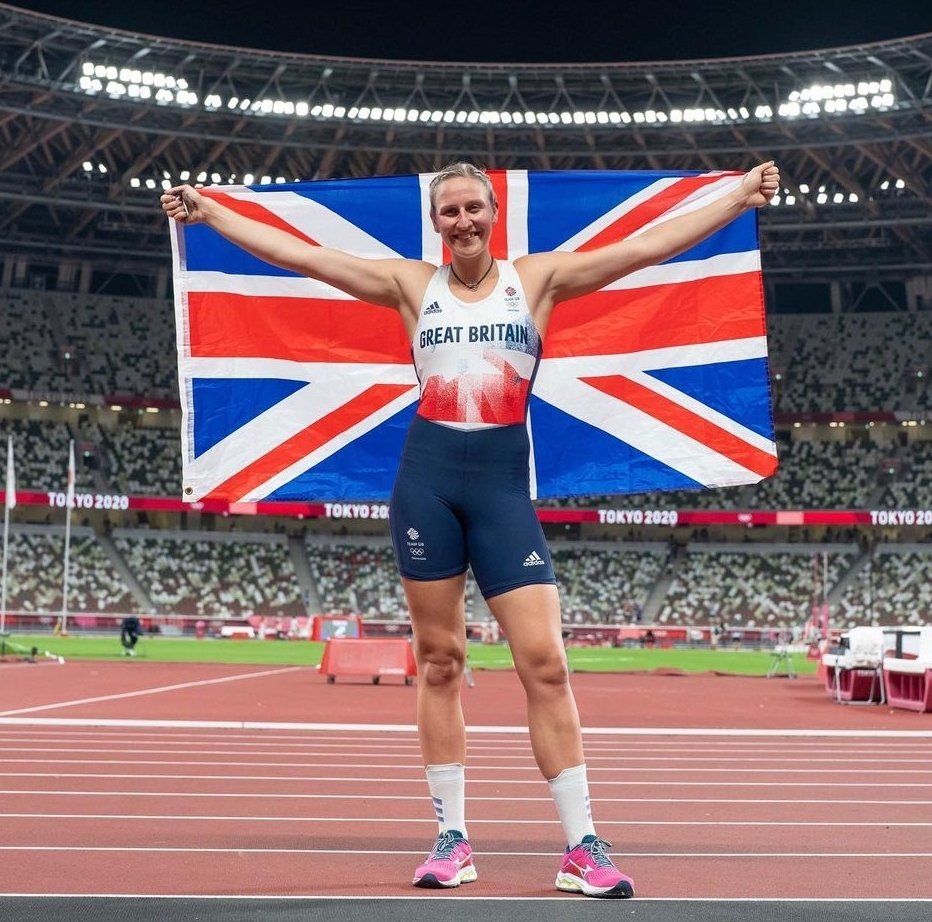Holly Bradshaw tweet media