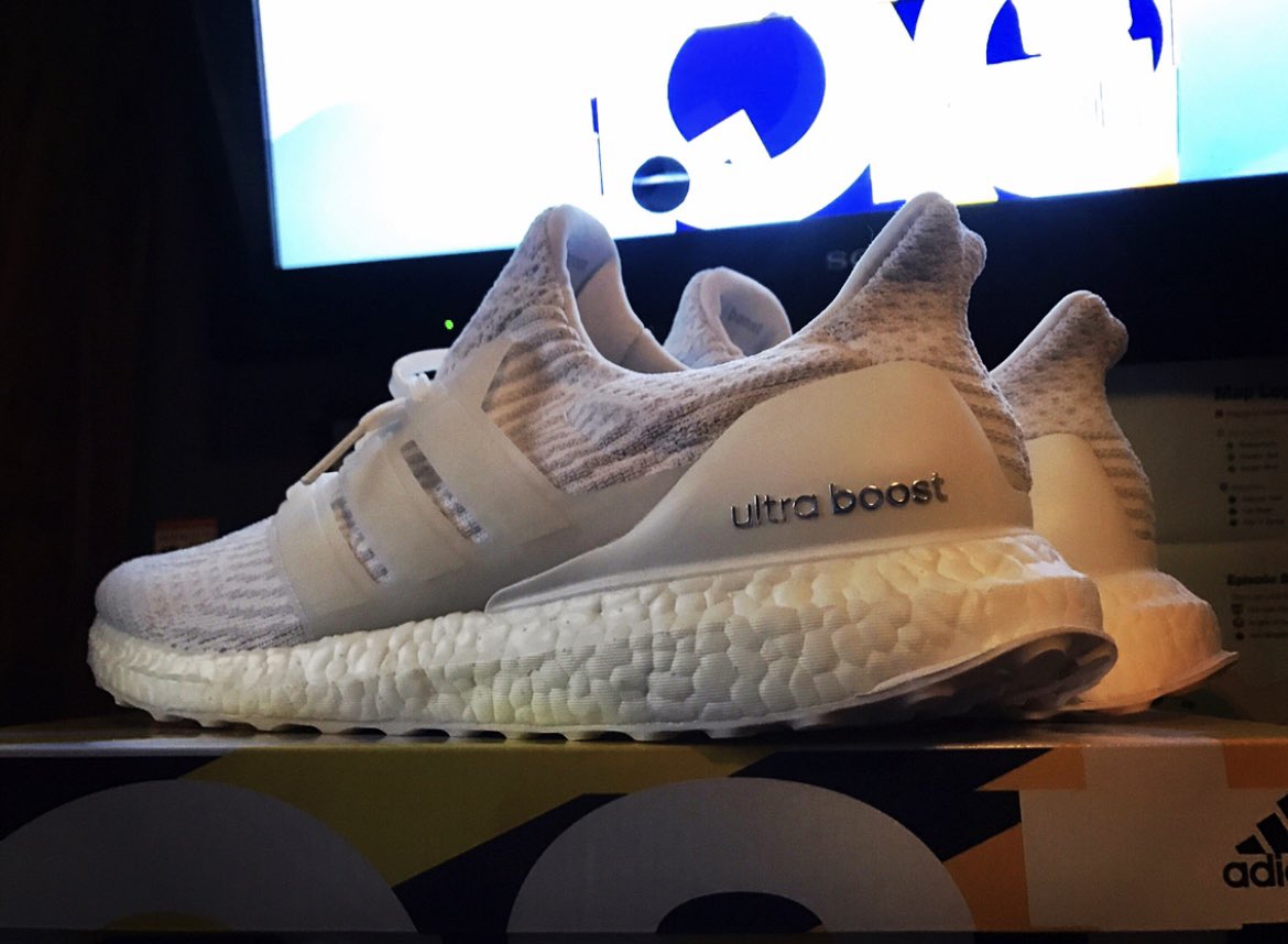 LagoGavilan's tweet image. First pair of 👟 that made me forget about Nikes entirely at the time and the first pair to start my collection of Adidas Boost #boostislife