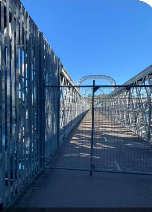 Voytek (@voytek_s) on Twitter photo Hard border between the locked down <a href="/Georges_River/">Georges River Council</a> and @SuthShireCncl This is not Australia anymore. <a href="/ljayes/">Laura Jayes</a> <a href="/MinnsChris/">Chris Minns</a> Hard border between the locked down <a href="/Georges_River/">Georges River Council</a> and @SuthShireCncl This is not Australia anymore. <a href="/ljayes/">Laura Jayes</a> <a href="/MinnsChris/">Chris Minns</a>