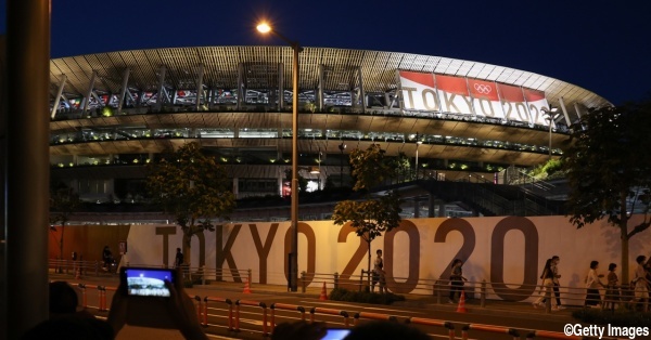 盛田隆二 Morita Ryuji على تويتر 女子サッカー決勝 スウェーデンvsカナダ は11時 だったが 酷暑を理由に21時キックオフに変更 米放送局の要請でゴールデンの午前に設定されたが 米国が敗退したため変更に応じたという オチ これに伴い 男子サッカー3位