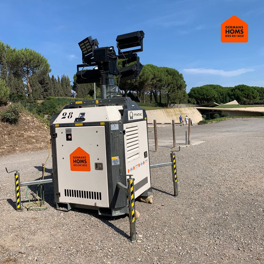 HomsRentals's tweet photo. Els nostres #modulsvestuari, #grupselectrogens, #torresiluminacio i #dipositcarburant ajuden a la celebració del #festival @Portalblau .
Si no tens plans pel cap de setmana, no te’l perdis: https://t.co/LxuFxNzLMI
Muntem un #esdeveniment? https://t.co/ixzYNgtXtz https://t.co/FgMlZhm0jj
