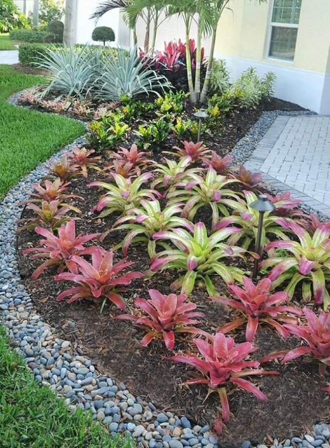 juliette880's tweet photo. I'm a Landscape Architect &amp; Horticulturist. At GJULLIETTE FLORAL we sell &amp; install Artificial grass,River Pebble stone,Green wall,Landscaping Design &amp; Services,Flower/garden maintenance. Do call us today on 08024186276 for ur Innovative designs. My profession... Pls retweet🙏🙏 https://t.co/XnmdciP5B3