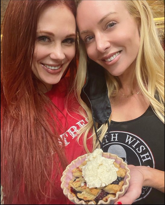Here's to the second anniversary of the day @MaitlandWard met me in a Starbucks to talk about taking<a class="tags" href="/tag/maitlandward">@maitlandward</a>