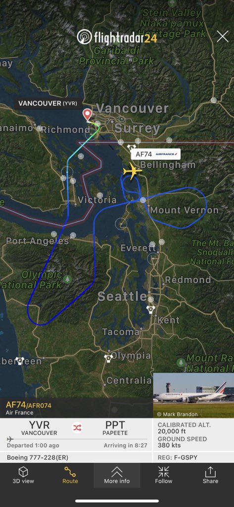 TomPodolec's tweet photo. ↩️ DIVERSION RETURN
Air France #AF74 to Papeete returning to Vancouver. Reporting a hydraulic issue. Currently flying in a hold, likely reducing fuel load for a lower landing weight.
https://t.co/GTxp15V8qI https://t.co/A193XSVIdB