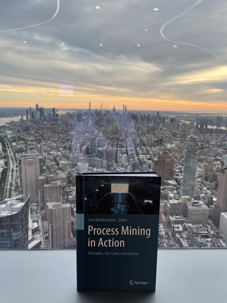 lars reinkemeyer (@lreinkemeyer) on Twitter photo Elevated reading Elevated reading
