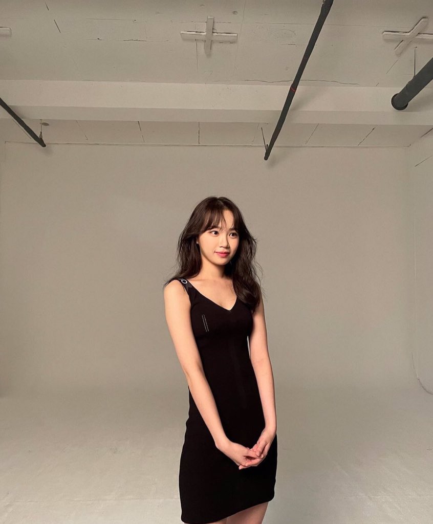 chaewonstagrm's tweet photo. [📸] 080621 Chaewon IG post

“더위 조심😨”

📌 https://t.co/78Uyba19Q9…

#김채원 #キム・チェウォン #KIMCHAEWON https://t.co/z4an2aLjL1