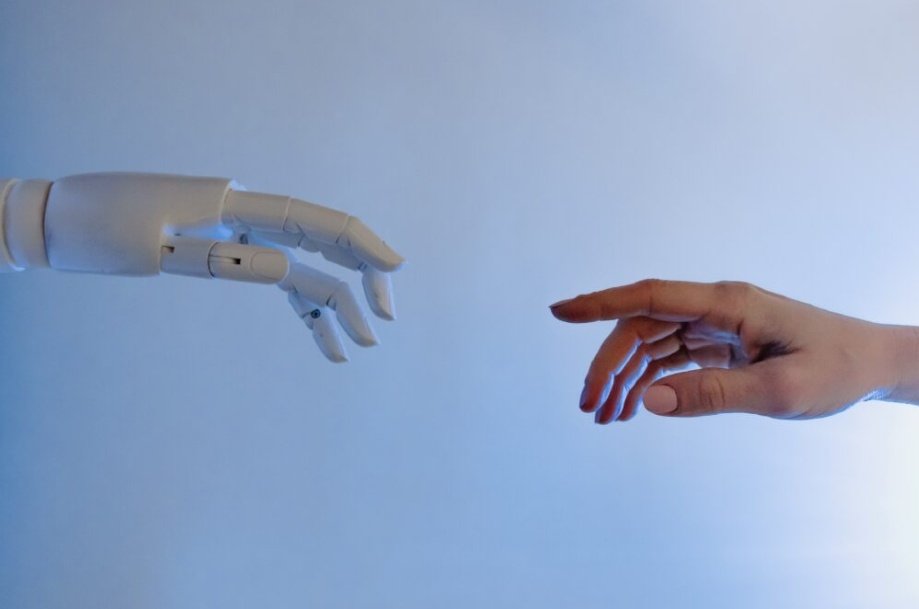Navarreroy's tweet photo. Artificial Intelligence and Patenting in India in light of Global Trends - in light of the Parliamentary Committee report and DABUS' recent updates

#patents
#intellectualproperty #ArtificialIntelligence https://t.co/Y6FBgo49Kk https://t.co/qgy7zM3N7D