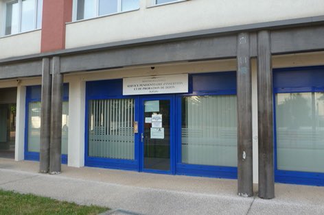 disp_dijon's tweet photo. 🔸SPIP de la Côte-d'Or (21)🔸
Le SPIP de la Côte-d’Or emploie 39 agents dont 23 conseillers #pénitentiaires d’#insertion et de #probation. Sur 1531 #PPSMJ, 1280 sont suivies en milieu ouvert et 251 incarcérées à la maison d’arrêt de #Dijon. 🔎 https://t.co/yqvIXqFrv3