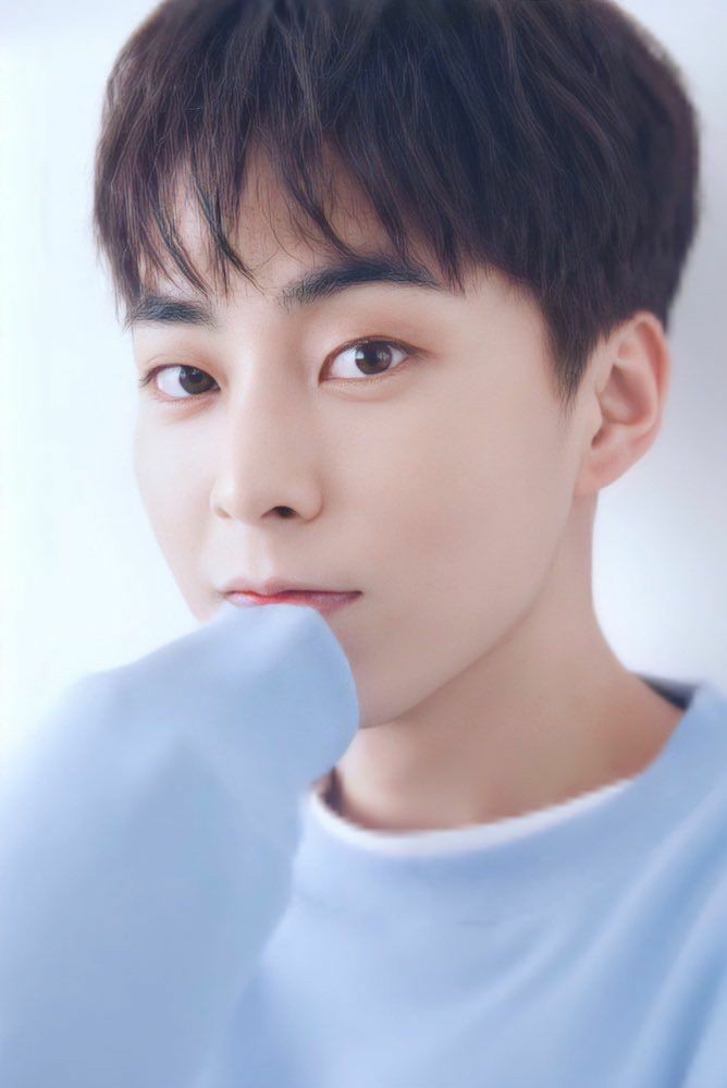 EXOPublicity's tweet photo. @myloveidol_kpop Vote SECOND OPTION FOR MINSEOK @weareoneEXO https://t.co/ERnHFBRkc1