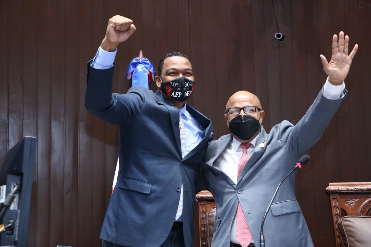 Dr. Pedro Botello (@pedrobotellord) on Twitter photo Cuando parecía imposible aprobar el 30% AFPs en la <a href="/DiputadosRD/">Cámara de Diputados de la República Dominicana</a>, el Pdte. Alfredo Pacheco, fue mi principal aliado al asumir titánicamente la modificación de la agenda, para visibilizar la aprobación. Esta no será la excepción, Pacheco es hijo, esposo y hermano de obreros. Cuando parecía imposible aprobar el 30% AFPs en la <a href="/DiputadosRD/">Cámara de Diputados de la República Dominicana</a>, el Pdte. Alfredo Pacheco, fue mi principal aliado al asumir titánicamente la modificación de la agenda, para visibilizar la aprobación. Esta no será la excepción, Pacheco es hijo, esposo y hermano de obreros.