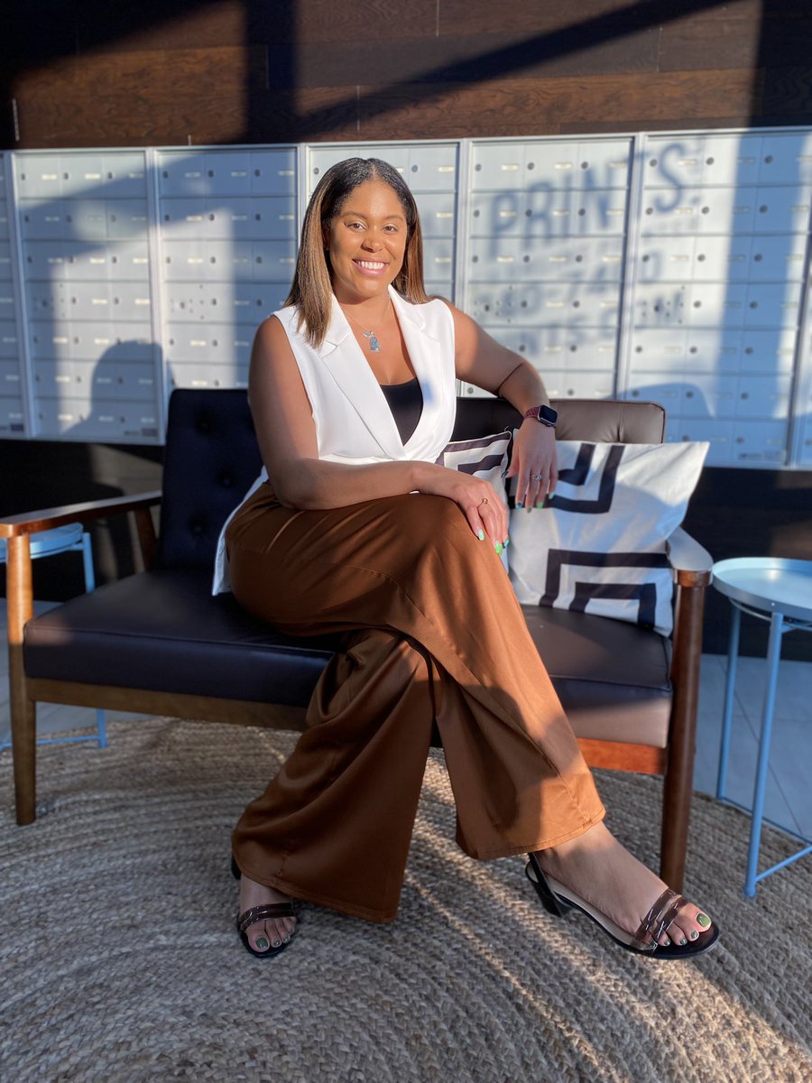 drerinkconey's tweet photo. Yesterday I had the pleasure of being the host for 100K Ideas located right here in Flint, Michigan! For anyone that doesn’t know about #100KIdeas , it is a non-profit that helps develop ideas into reality. There are many #entrepreneurs here in the City of Flint and beyond! https://t.co/UUu3OQkEJv