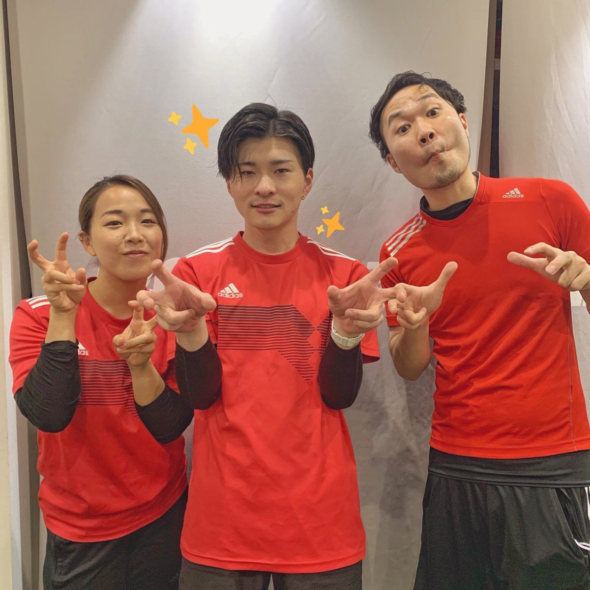 ssssyk427's tweet photo. 吉祥寺店に新しいface stretchトレーナー誕生しました☺️👏🏻👏🏻
左から
森田👩🏻鈴木T👦🏻高木店長👨🏻です♡
#facestretch
#ドクターストレッチ
#吉祥寺
#しょーたおめでと💮 https://t.co/BgfuWJhz24