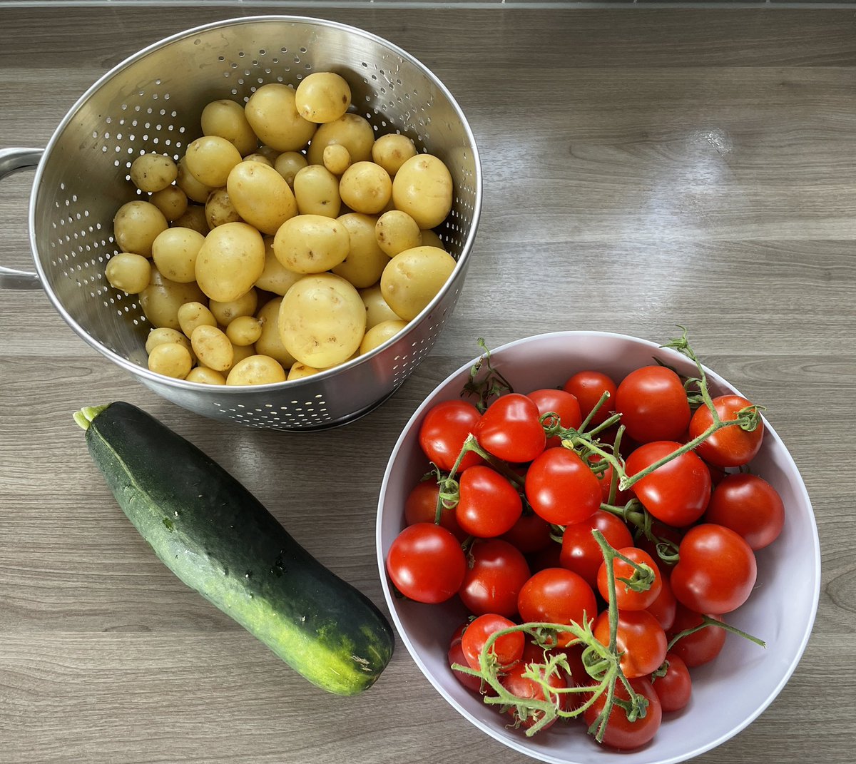 chris11rs's tweet image. Zur Abwechslung mal ein paar positive #Corona/#Lockdown-Folgen 😋😋😋