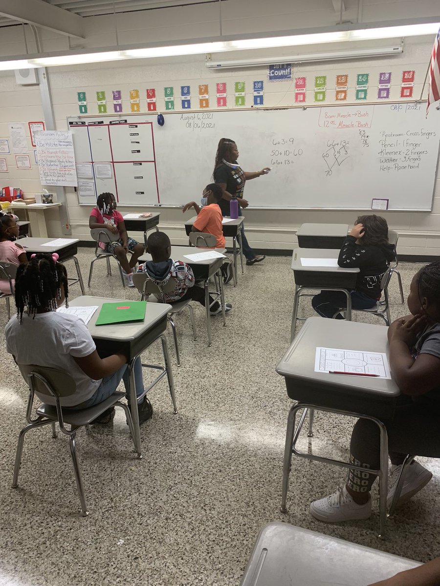 lojactay's tweet photo. A Math Talk in action in @mrsbooker’s 3rd grade class. Ss are highly engaged and ready to share their strategy. I love Math!❤️ @ATKBears #GSCSMATH @TiffCampbell98 @MrsHagansL https://t.co/0UlPtqJES3