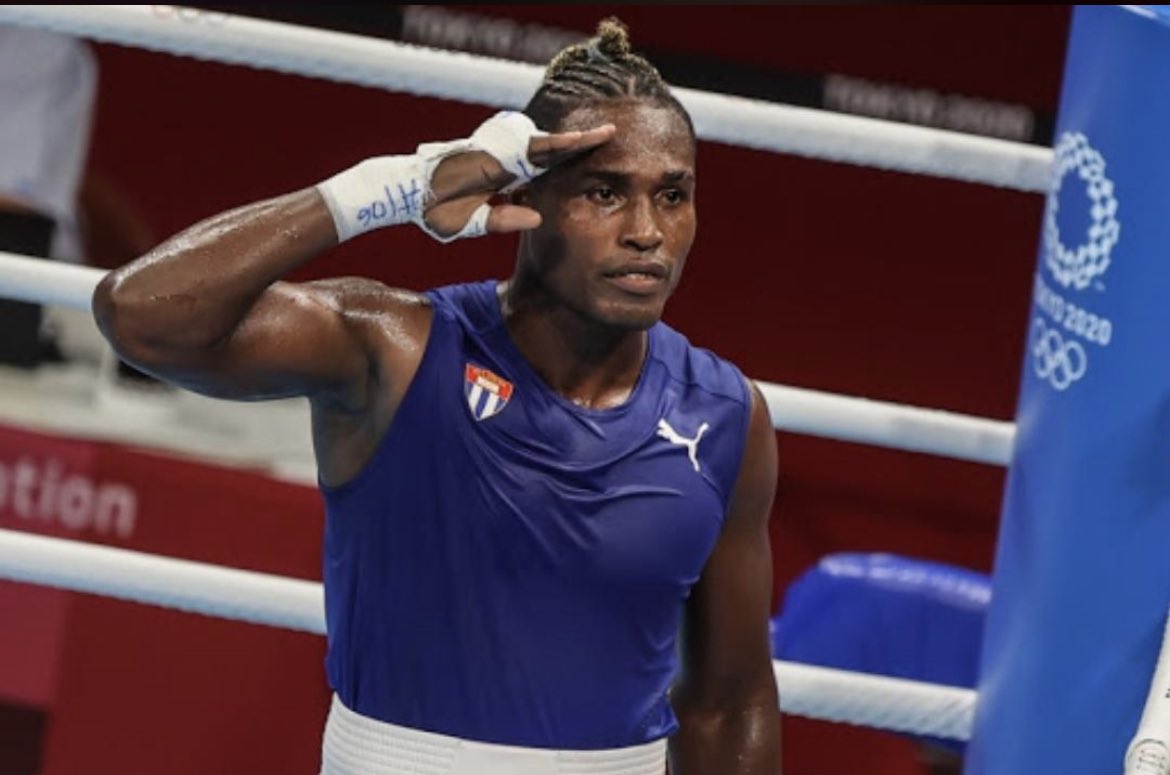 Otro oro 🥇para #Cuba 🇨🇺🤩🥳, esta vez desde los puños 🥊 de la Sombra Julio César la Cruz .

#CubaOlimpica #Tokio2020

<a href="/jit_digital/">JIT Deporte Cubano</a> <a href="/InderCuba/">INDER</a> <a href="/DiazCanelB/">Miguel Díaz-Canel Bermúdez</a> <a href="/MayraArevich/">Mayra Arevich Marín 🇨🇺</a> <a href="/radiorebeldecu/">Radio Rebelde - Cuba</a> <a href="/RadioRelojCuba/">Radio Reloj, Cuba</a> <a href="/Tokyo2020es/">#Tokio2020 en Español</a> <a href="/juegosolimpicos/">Los Juegos Olímpicos</a> <a href="/CMontiller/">Osvaldo C. Vento Montiller</a> @aylinalvarezG <a href="/DanhizDP/">Danhiz Díaz Pereira</a>