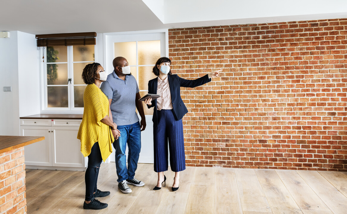 preferental's tweet photo. Here are 8 tips to follow when doing property viewings during Lockdown π· https://t.co/NpRmoiziPn
If you have any questions regarding these tips, please reach out to our team! https://t.co/aawykGjDE6
#Covid19 #Lockdown #PropertyViewings #PlaceYourTenants #Covid19Protocols https://t.co/bpExT9CpSn