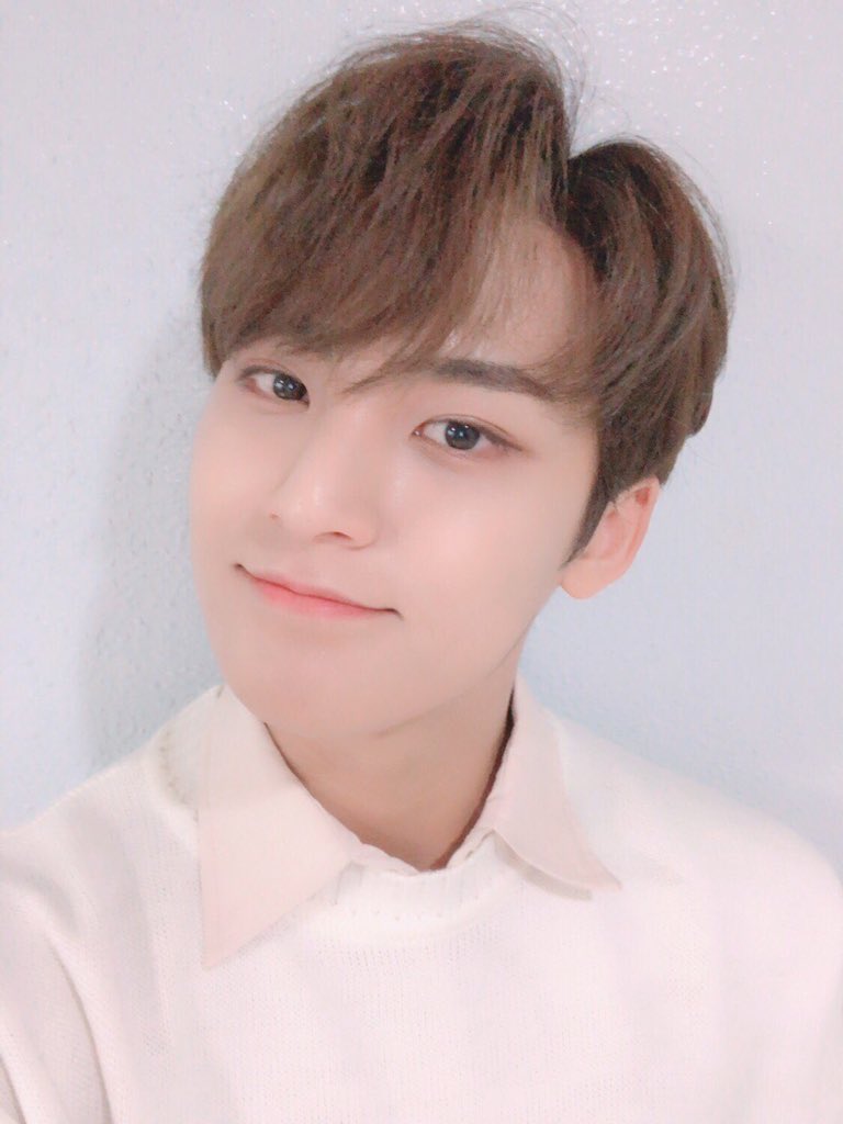 gyuselfies's tweet photo. https://t.co/L3O3yduY84