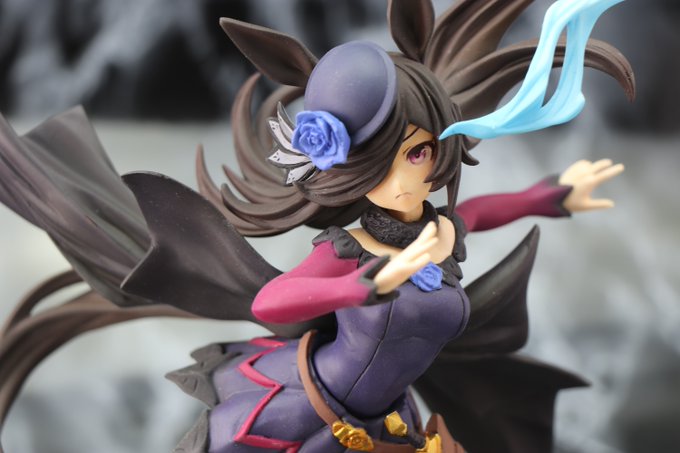 シルバー/レッド 【新品】1/7 ライスシャワー ウマ娘 プリティー