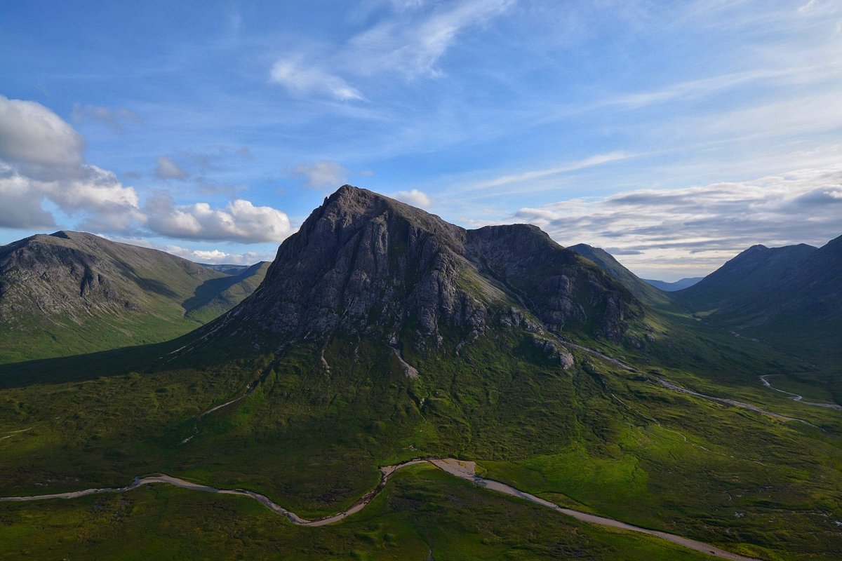 summitornothing's tweet photo. Buachaille Etive Mor shot from Stob Beinn a'Chrulaiste. https://t.co/056jRdjrDH