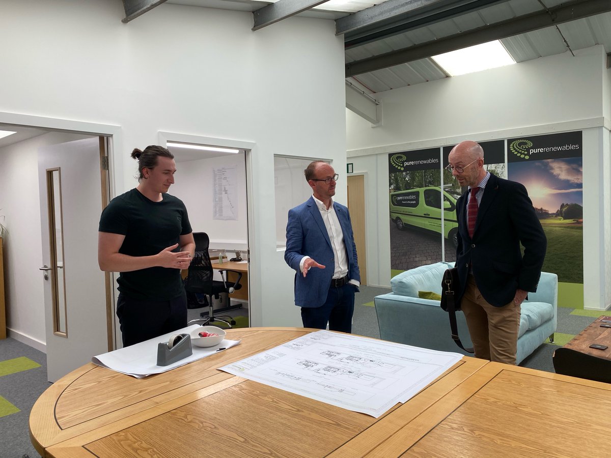 @JanBrumby and @ANHorncastle visited FEO member <a href="/WhitelockChris/">Chris Whitelock</a> business <a href="/PureRenewables/">Pure Renewables</a> today. 
Impressed by their ambitions for growth and their quality management team of ambitious rising stars.

#keephealthykeepgoing