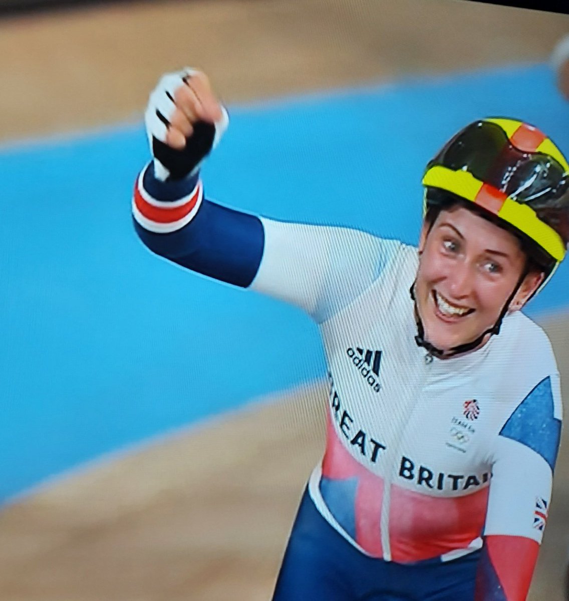 Copvek's tweet photo. @laurakenny31. Absolutely magical why am I crying... https://t.co/bO6fEY1w3f