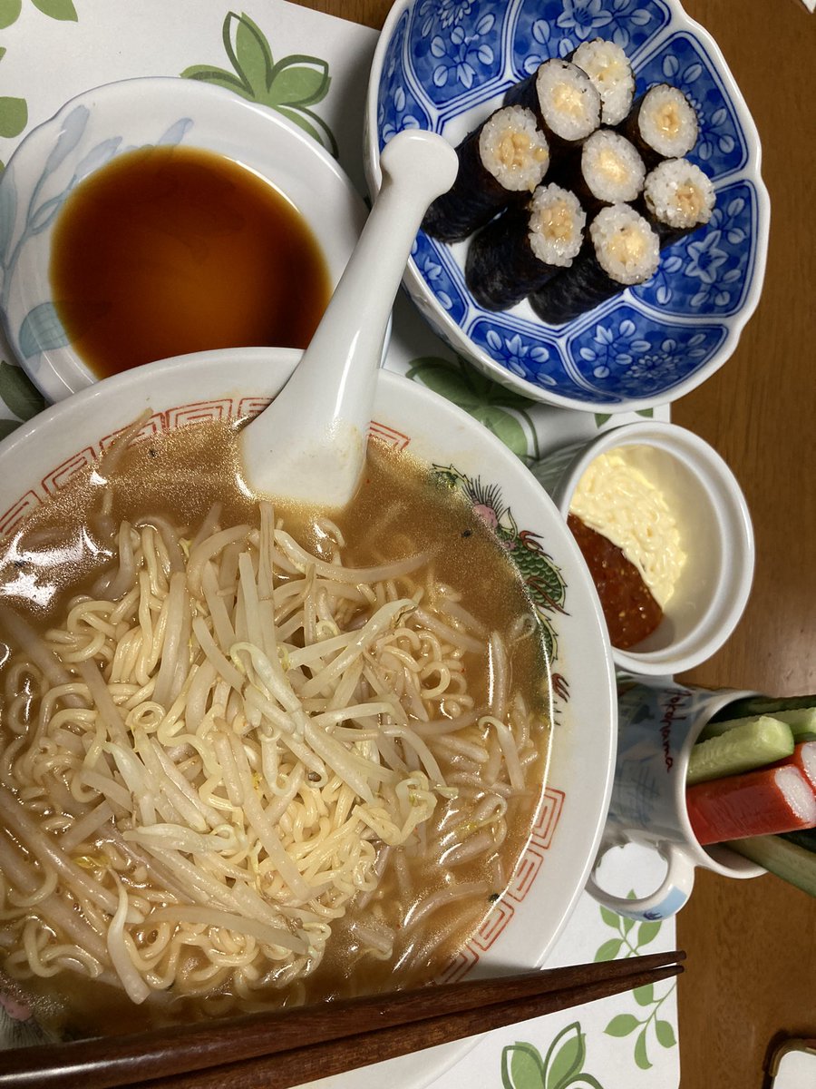 yoshi_onigo's tweet photo. #晩ごはん 
秋田からきゅうり🥒届いた！
#自炊記録 #料理記録 #おうち観戦 #おうちごはん https://t.co/kQOeiy3GN6