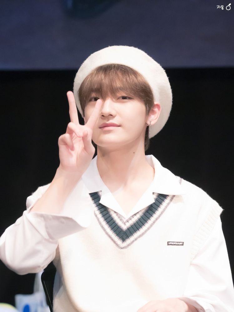sungwonarchived's tweet photo. โ๐ป
#WON #CIIPHER #WON_ForU
#ClueAlwaysWithCiipher #์ธ์ดํผ https://t.co/vsYgEVcq8B