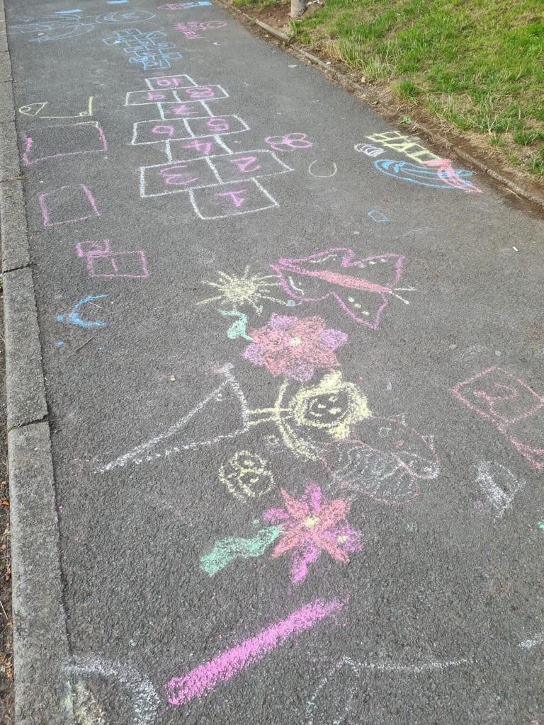 playboard_'s tweet photo. Our Youth@Play project got involved in the fun on #Playday2021 and delivered chalk to youth clubs in Belfast taking part in the project. 

The clubs joined @belfastcc #SummerOfPlay celebrations by getting creative with chalk!

#AWeeBitOfHope @eayouthservice ☀️ https://t.co/iDqEVJHkBB
